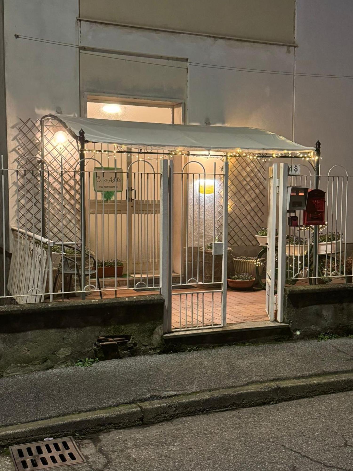 Casa Adele Bed & Breakfast แซร์ราวัลเล สกรีเวีย ภายนอก รูปภาพ